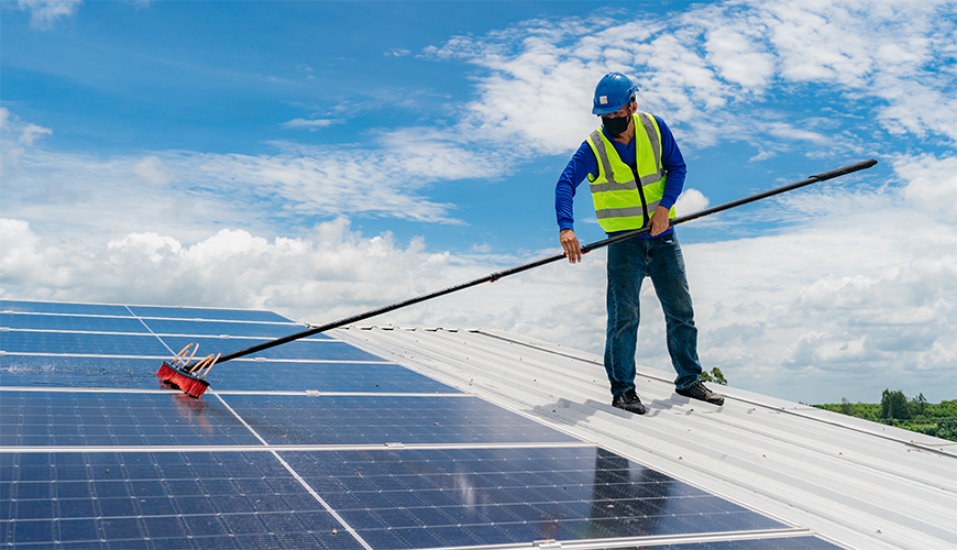 Curățare Panouri Solare și Fotovoltaice